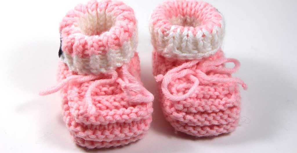 einfache Babyschuhe stricken